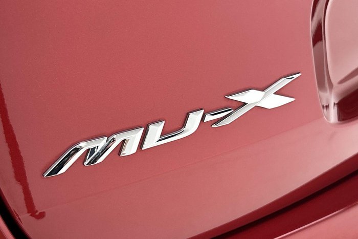 2022 Isuzu MU-X LS-T