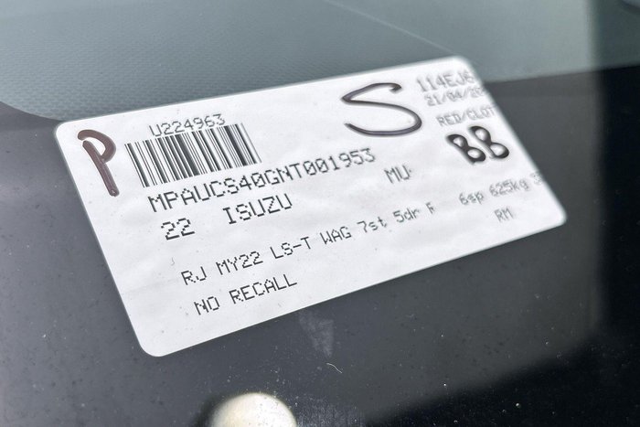 2022 Isuzu MU-X LS-T