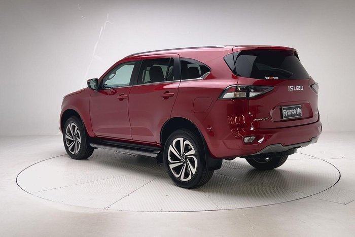 2022 Isuzu MU-X LS-T