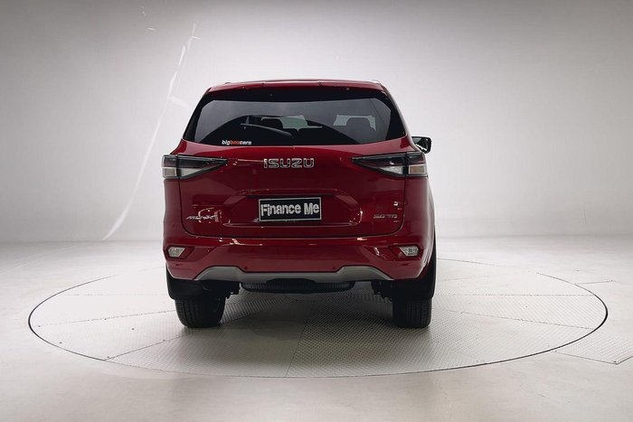 2022 Isuzu MU-X LS-T