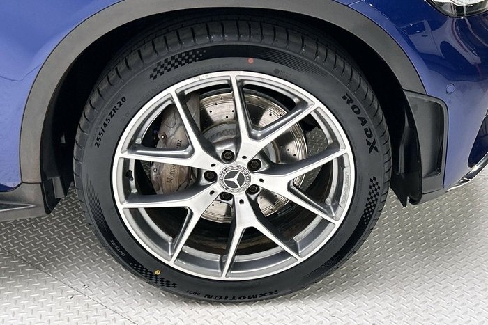 2019 Mercedes-Benz GLC-Class GLC300