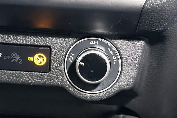 2025 Mazda BT-50 XTR