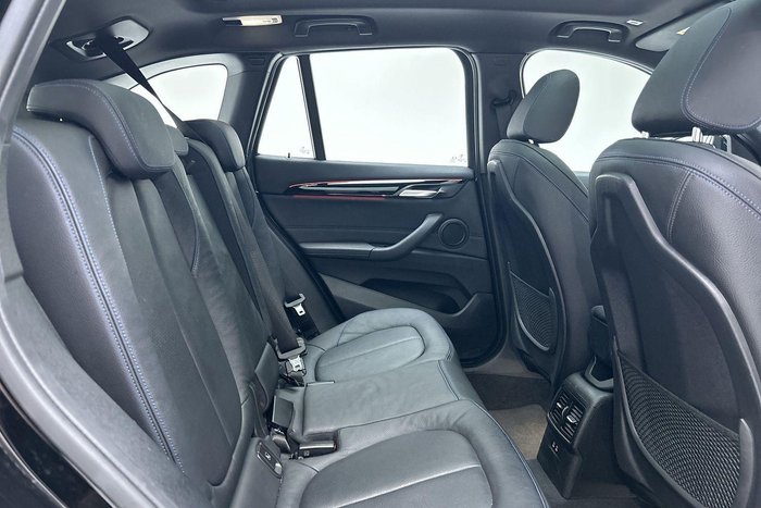 2022 BMW X1 sDrive20i