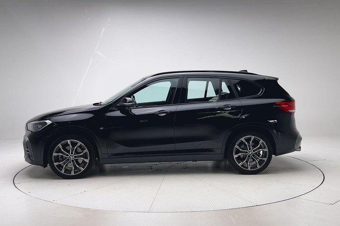 2022 BMW X1 sDrive20i
