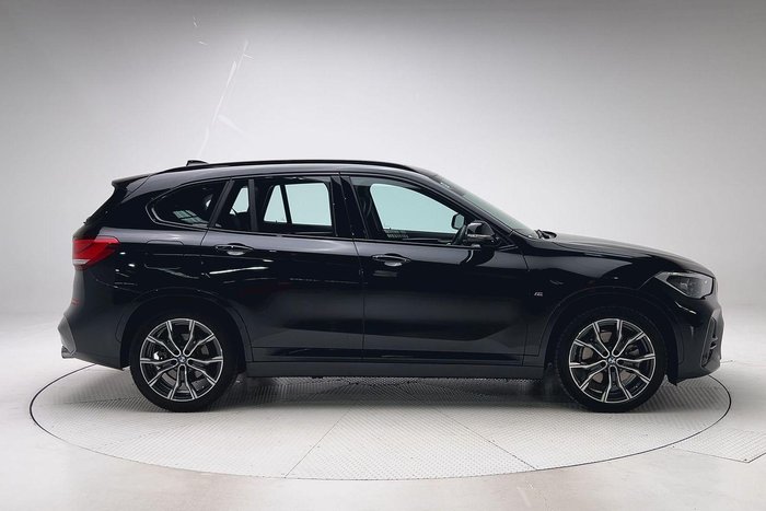 2022 BMW X1 sDrive20i