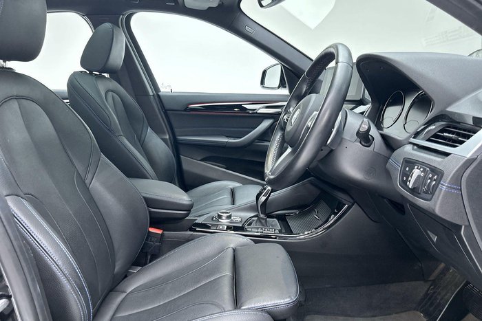 2022 BMW X1 sDrive20i