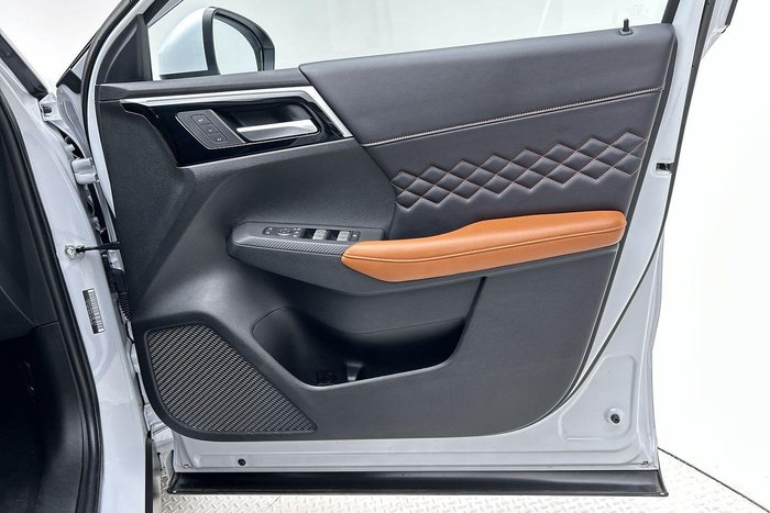 2023 Mitsubishi Outlander Exceed Tourer