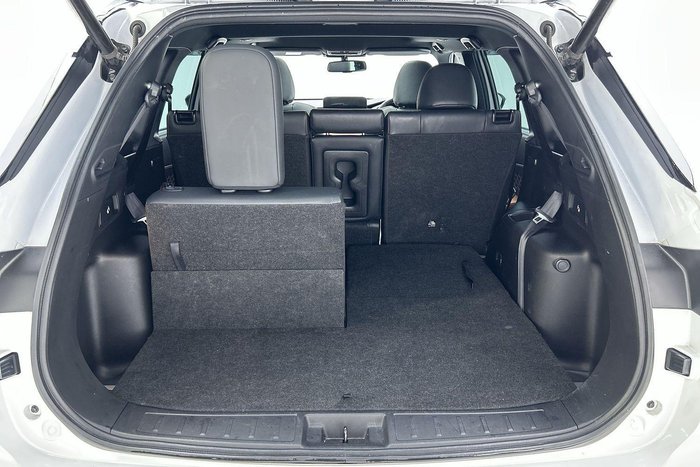 2023 Mitsubishi Outlander Exceed Tourer