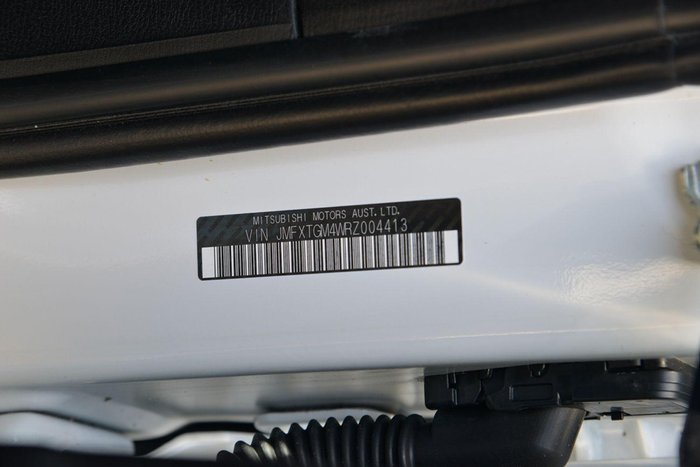 2023 Mitsubishi Outlander ES