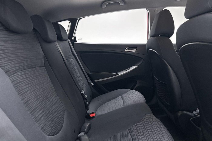 2016 Hyundai Accent Active