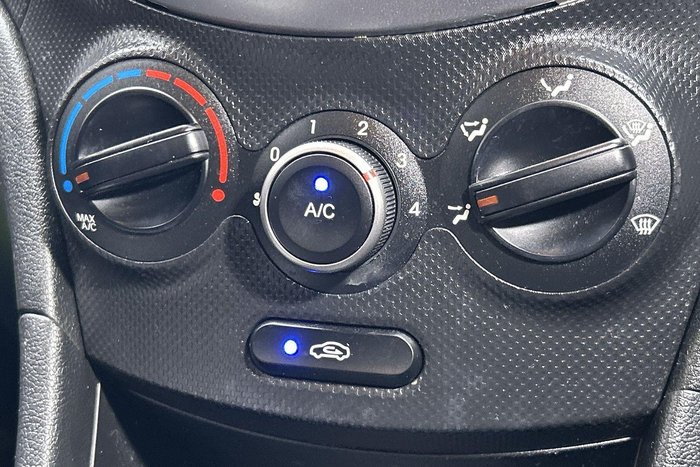 2016 Hyundai Accent Active