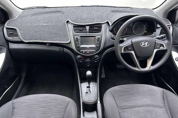 2016 Hyundai Accent Active