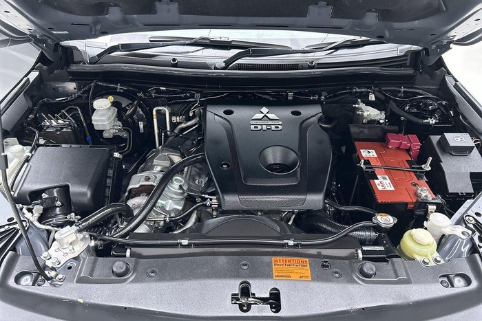 2022 Mitsubishi Pajero Sport Exceed