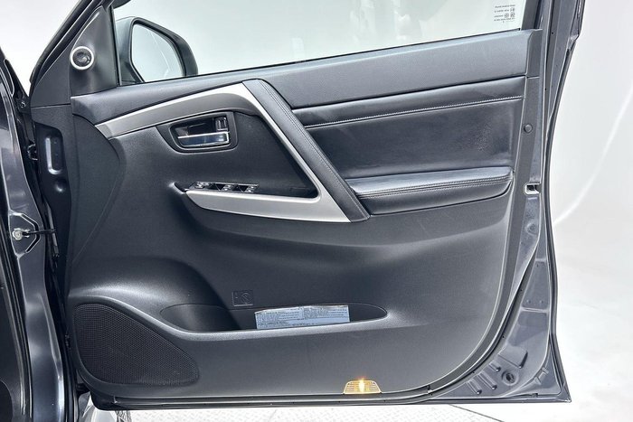 2022 Mitsubishi Pajero Sport Exceed