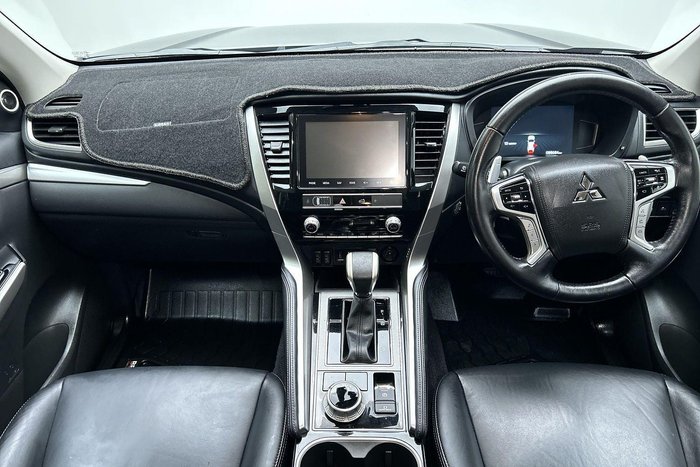 2022 Mitsubishi Pajero Sport Exceed