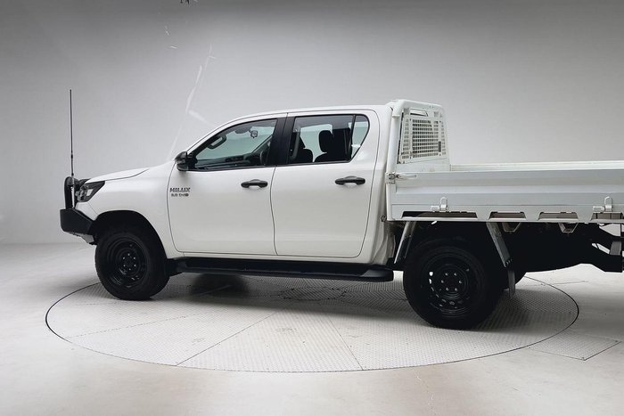 2022 Toyota Hilux SR