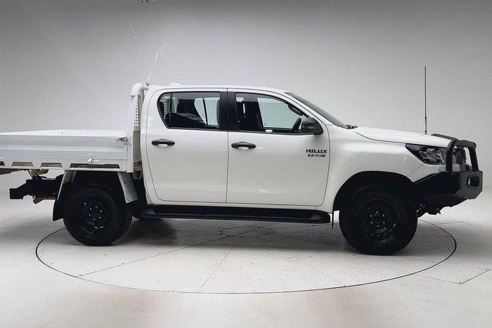 2022 Toyota Hilux SR