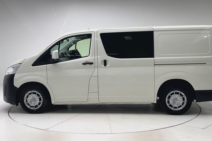2023 Toyota Hiace