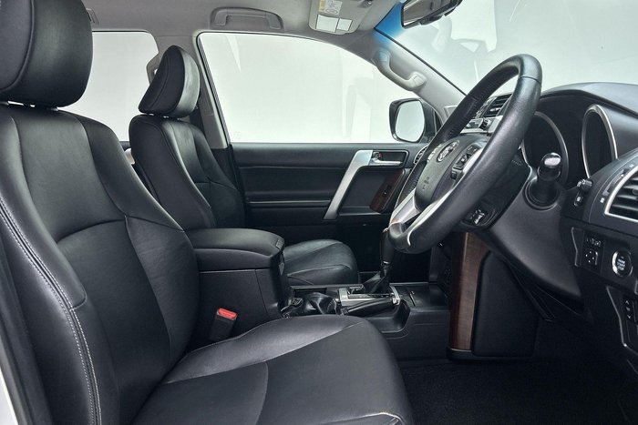 2016 Toyota Landcruiser Prado VX