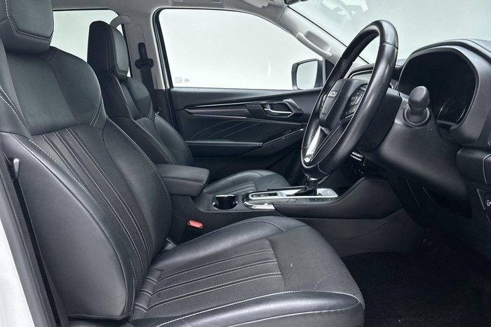 2023 Isuzu MU-X LS-T