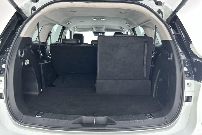 2023 Isuzu MU-X LS-T