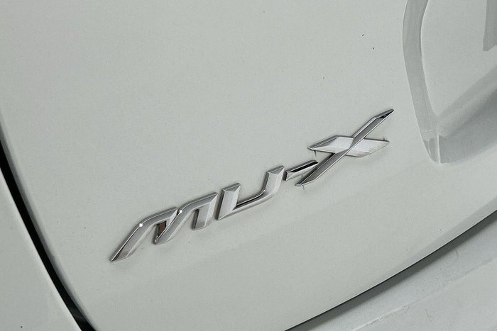 2023 Isuzu MU-X LS-T