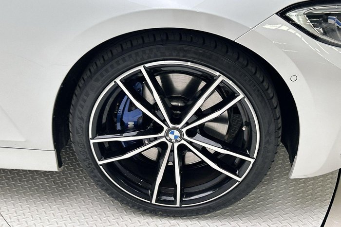 2022 BMW 3 Series 330i M Sport