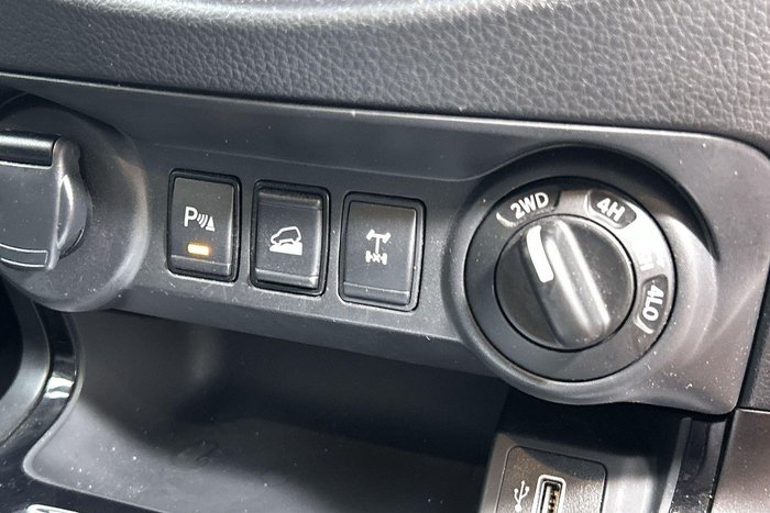 2023 Nissan Navara PRO-4X