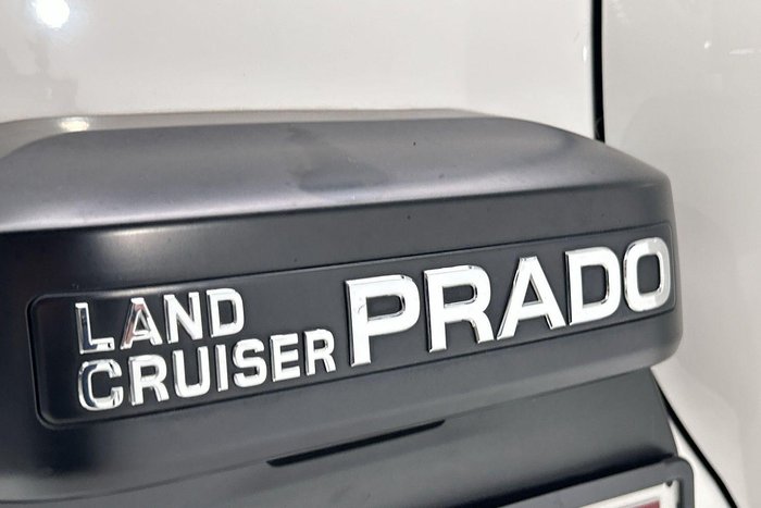 2023 Toyota Landcruiser Prado GXL