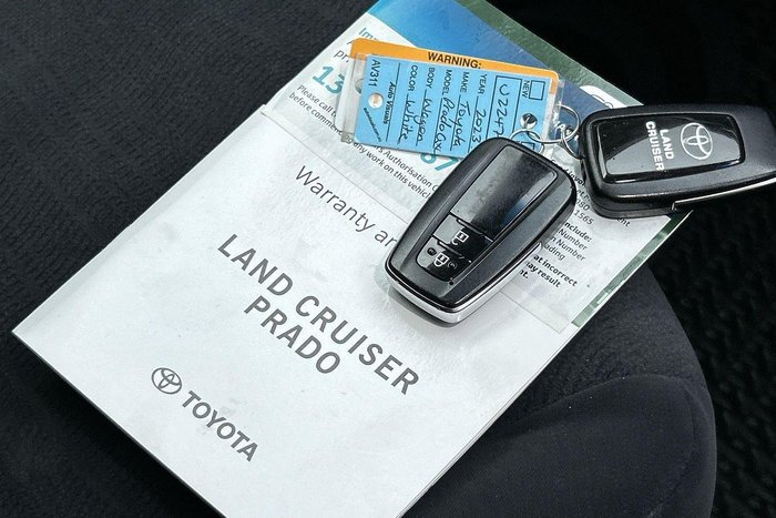 2023 Toyota Landcruiser Prado GXL