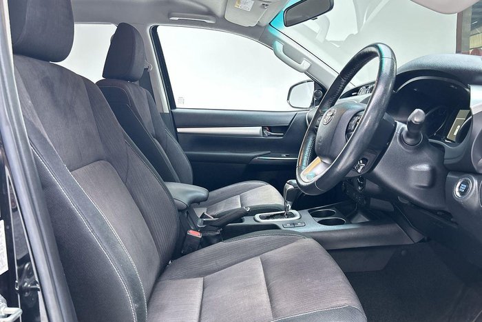 2018 Toyota Hilux SR5