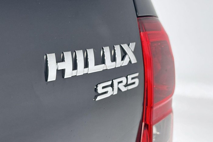 2018 Toyota Hilux SR5