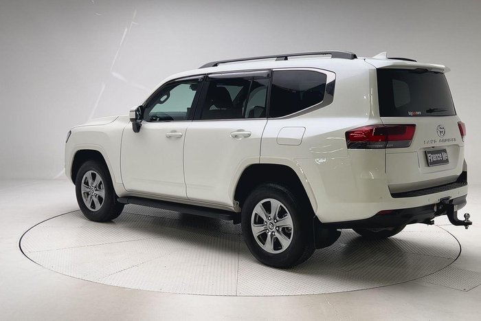 2023 Toyota Landcruiser VX