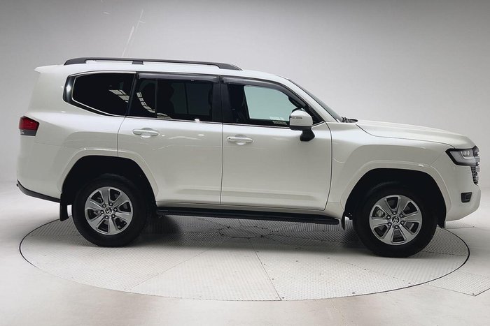 2023 Toyota Landcruiser VX