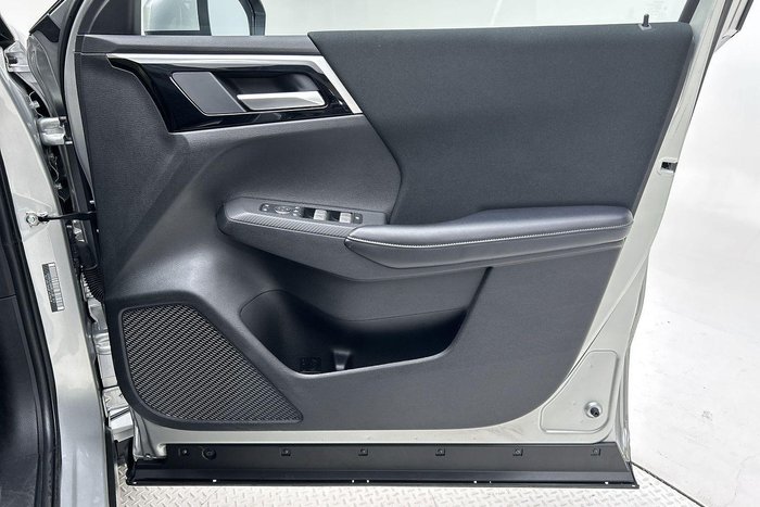 2023 Mitsubishi Outlander LS