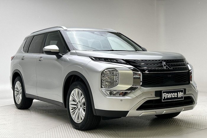 2023 Mitsubishi Outlander LS