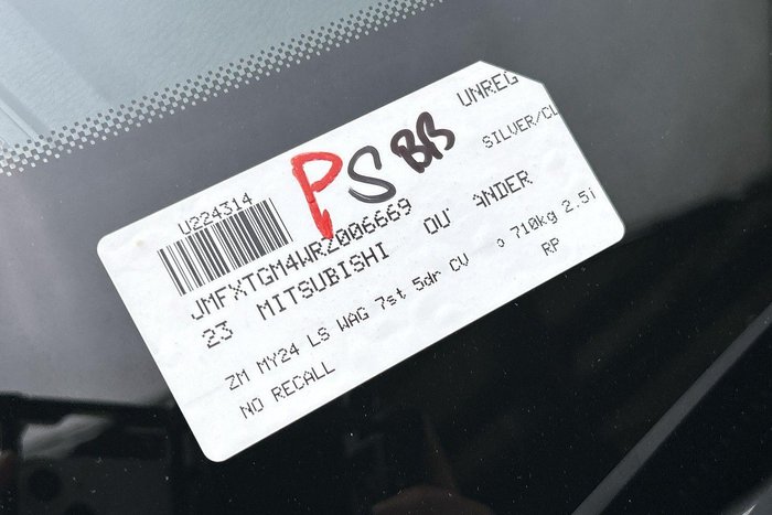 2023 Mitsubishi Outlander LS