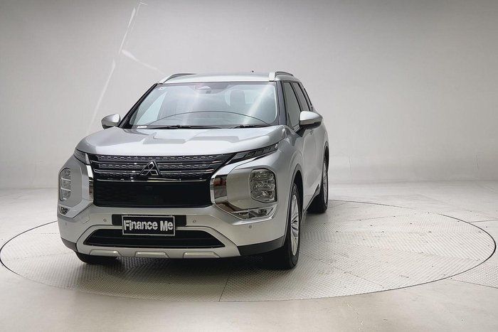 2023 Mitsubishi Outlander LS