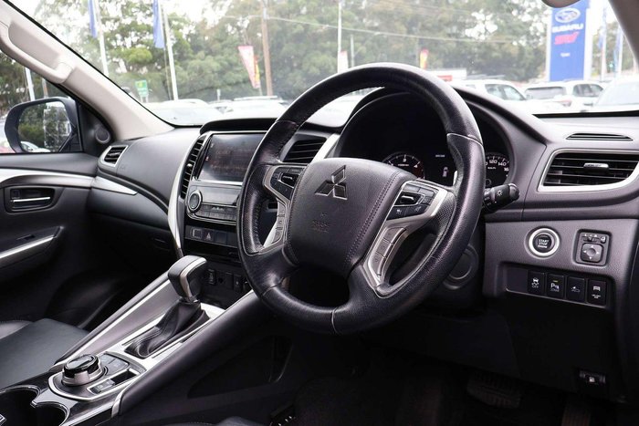 2019 Mitsubishi Pajero Sport Black Edition