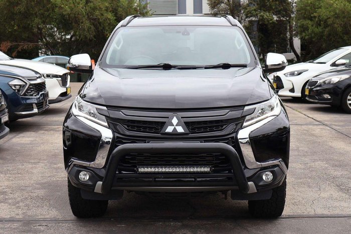 2019 Mitsubishi Pajero Sport Black Edition