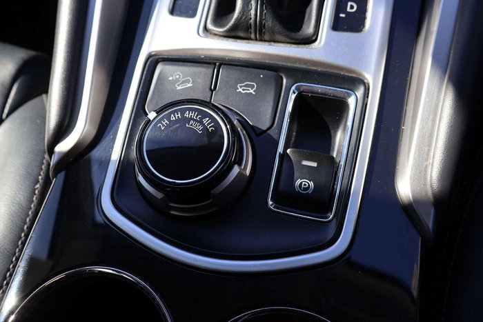 2019 Mitsubishi Pajero Sport Black Edition