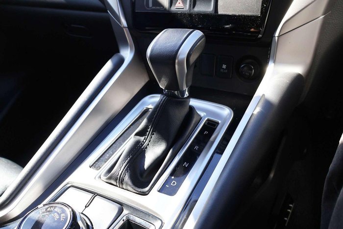2019 Mitsubishi Pajero Sport Black Edition