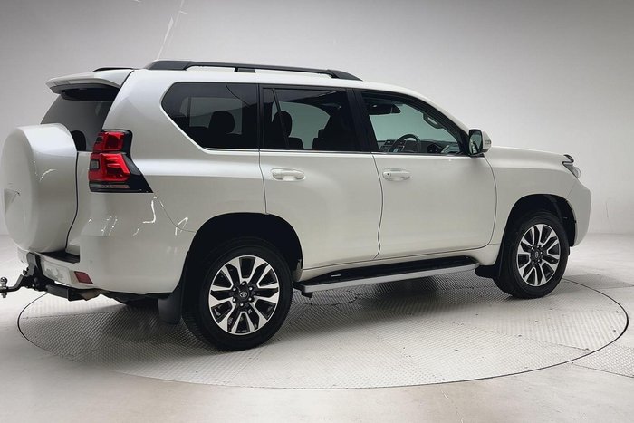 2023 Toyota Landcruiser Prado VX