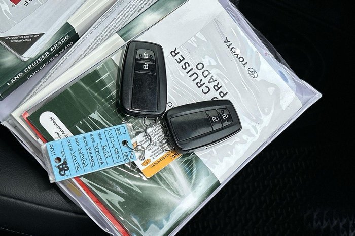 2023 Toyota Landcruiser Prado VX