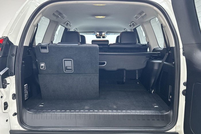 2023 Toyota Landcruiser Prado VX