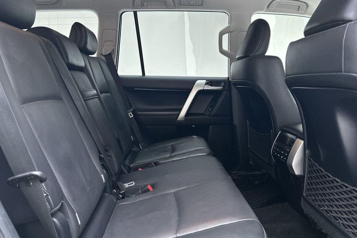 2023 Toyota Landcruiser Prado VX