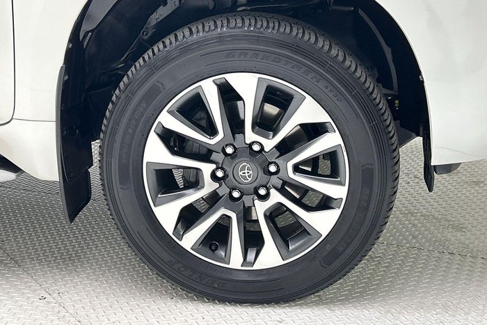 2023 Toyota Landcruiser Prado VX