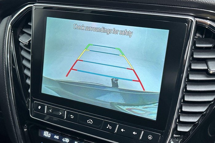 2023 Isuzu MU-X LS-T