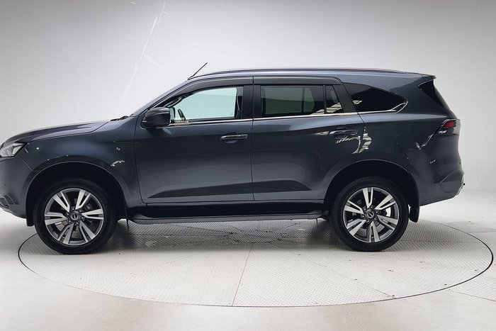 2023 Isuzu MU-X LS-T