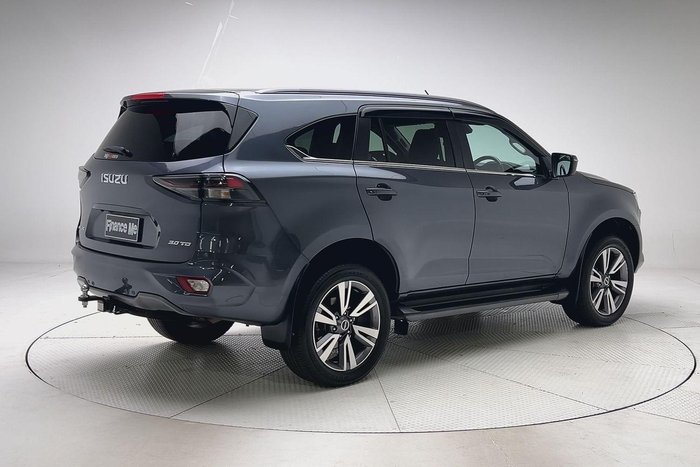 2023 Isuzu MU-X LS-T